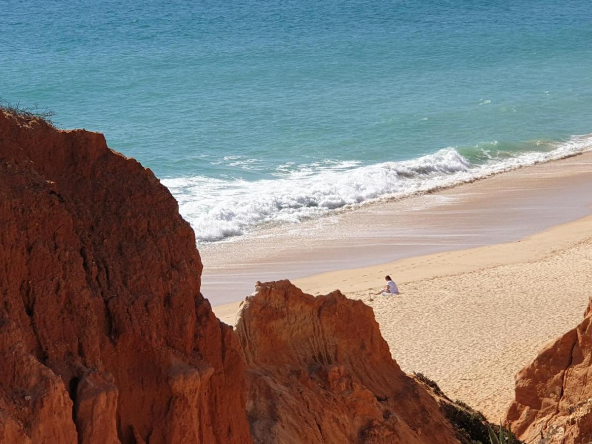 Albufeira Falesia Beach Apartment ภายนอก รูปภาพ